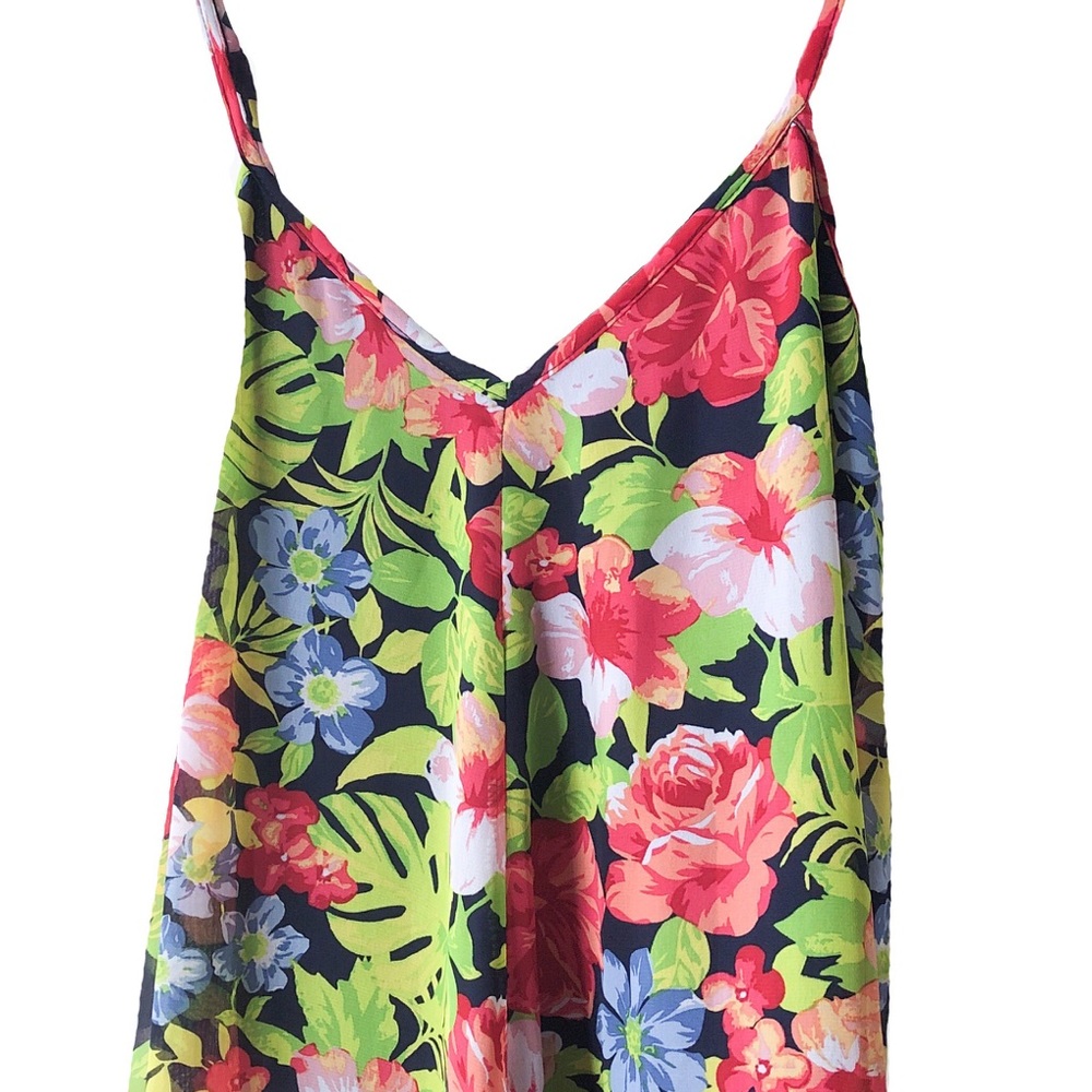 Mimi Chica Loose above knee V-neck Sundress MEDIUM